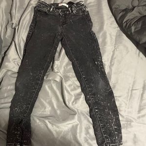 Super skinny jeans, marble textured from Levi’s!